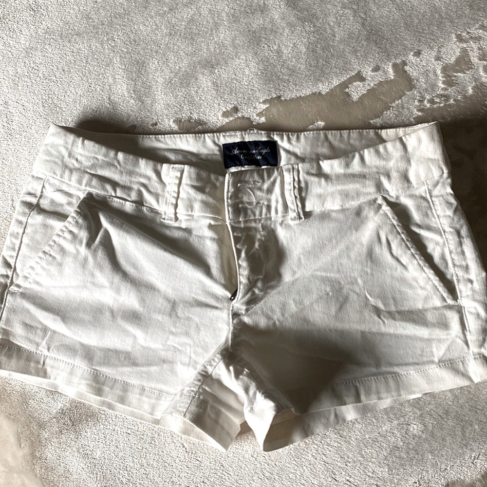 White stretch American eagle outfitters shorts